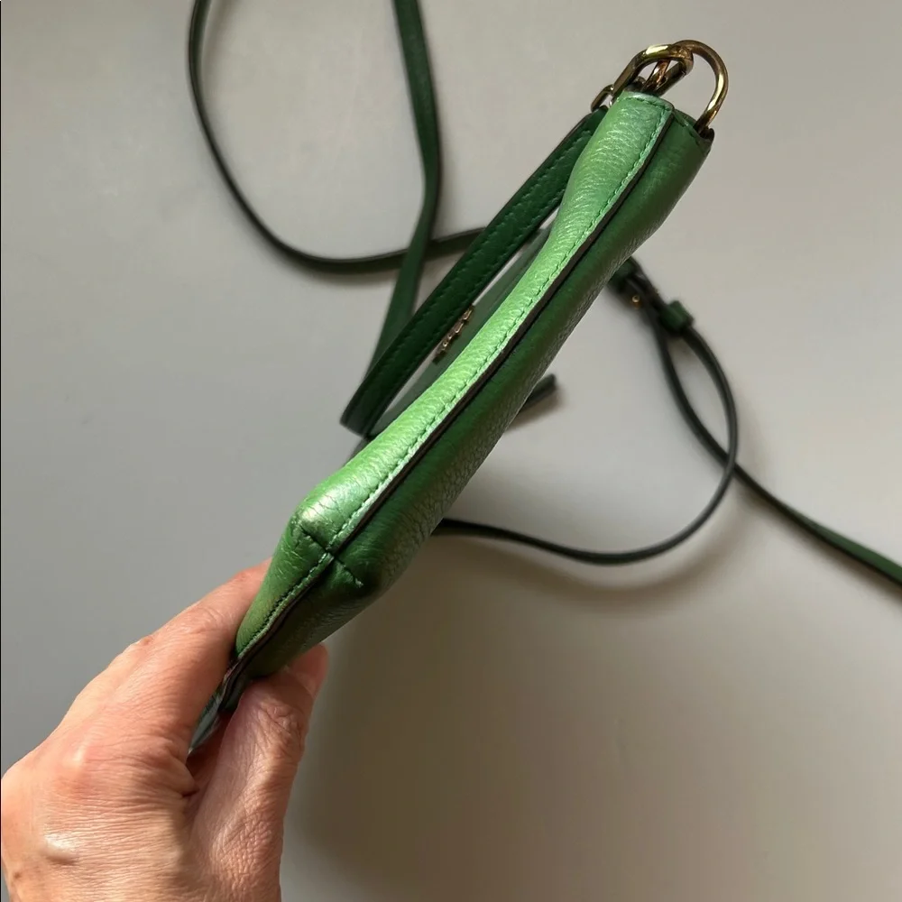 Tory Burch Vibrant Green Crossbody Bag - Picture 8 of 14